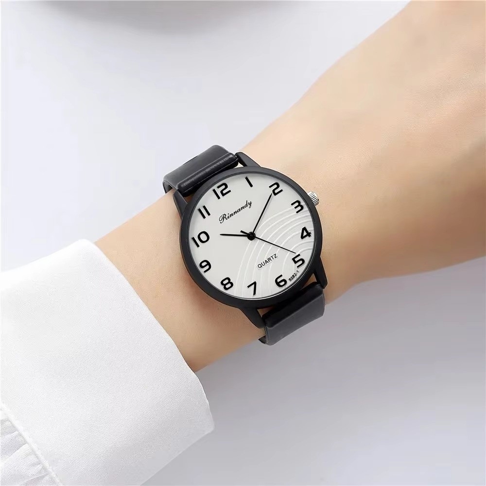 ホットアラビア文字盤女性用腕時計シリコンバンドスポーツレディ - Couple Watches Smartwatch のレビューと価格